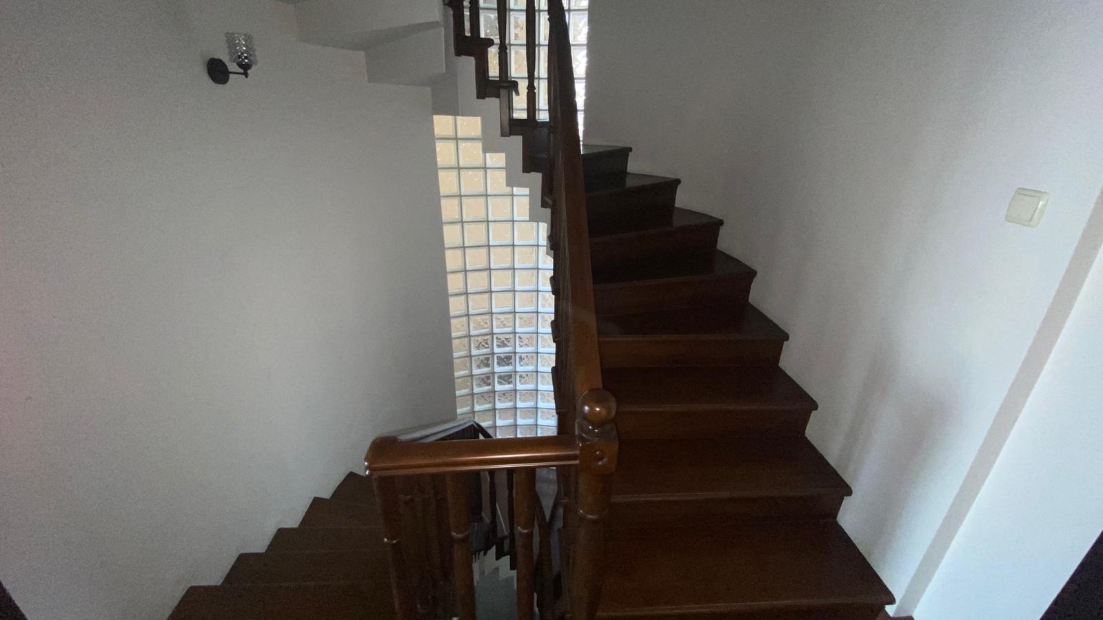 YALINCAK PARK EVLER 2'DE SATILIK TRİPLEKS VİLLA